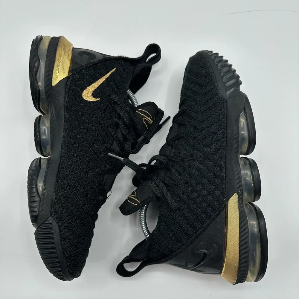 NIKE LEBRON XVI 16 